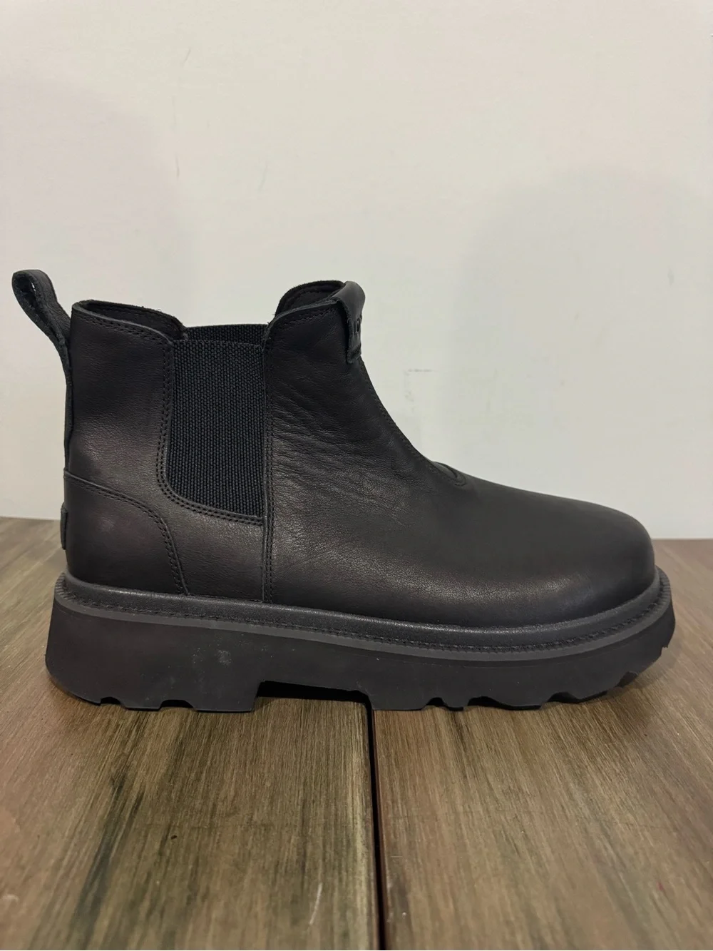 UGG CHELSEA LUG LEATHER MEN BOOTS